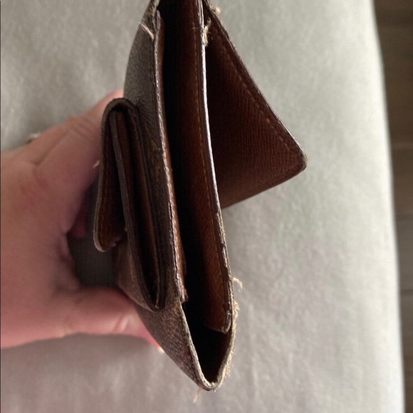 Louis Vuitton Monogram Wallet - Picture 8 of 8